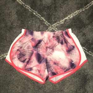 Nike girls youth dry tempo running shorts